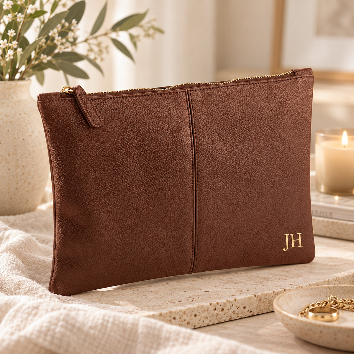 Amy Lucy personalised men's tan PU wash bag with metallic gold initials